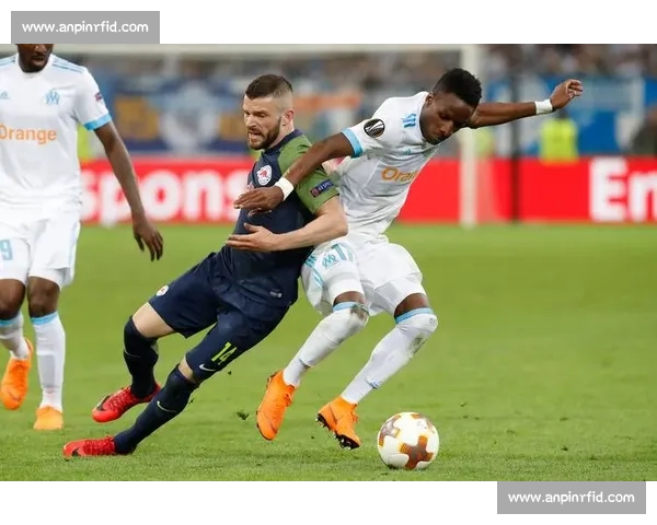 伯恩茅斯 3000 万镑报价里尔铁卫迪亚基特 英超升班马与法甲劲旅的转会拉锯战